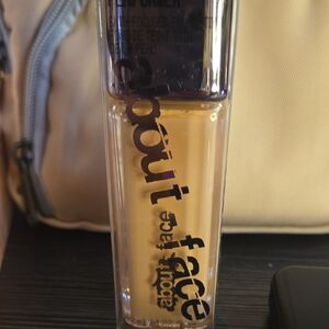 Too Faced Golden Foundation